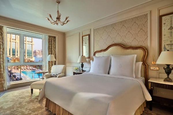 Four Seasons Hotel Cairo At The First Residence image 8